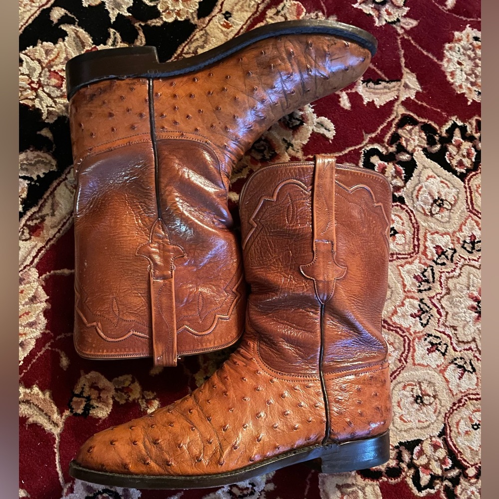 Lucchese L3085RR Full Quill Boots.